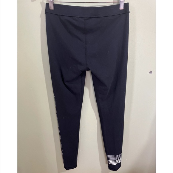 Under Armour Black Leggings Size Juniors Small Waist 28” - Picture 6 of 6